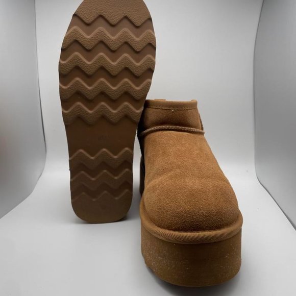 CUSHIONAIRE Women's COZY Genuine Suede pull on platform boot CHESTNUT 8 - Picture 5 of 6